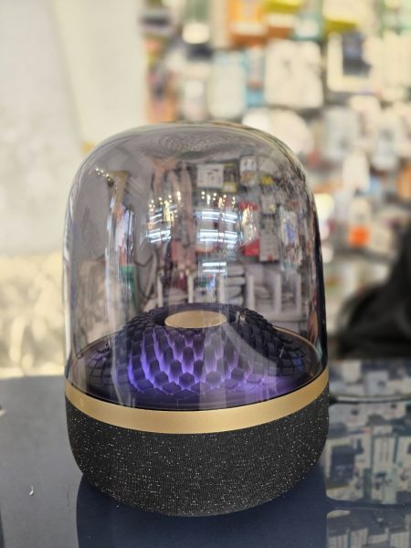 اسپیکر harman kardon مدل aura studio 4 تعداد محدود موجود شد رنگ مشکی گلد